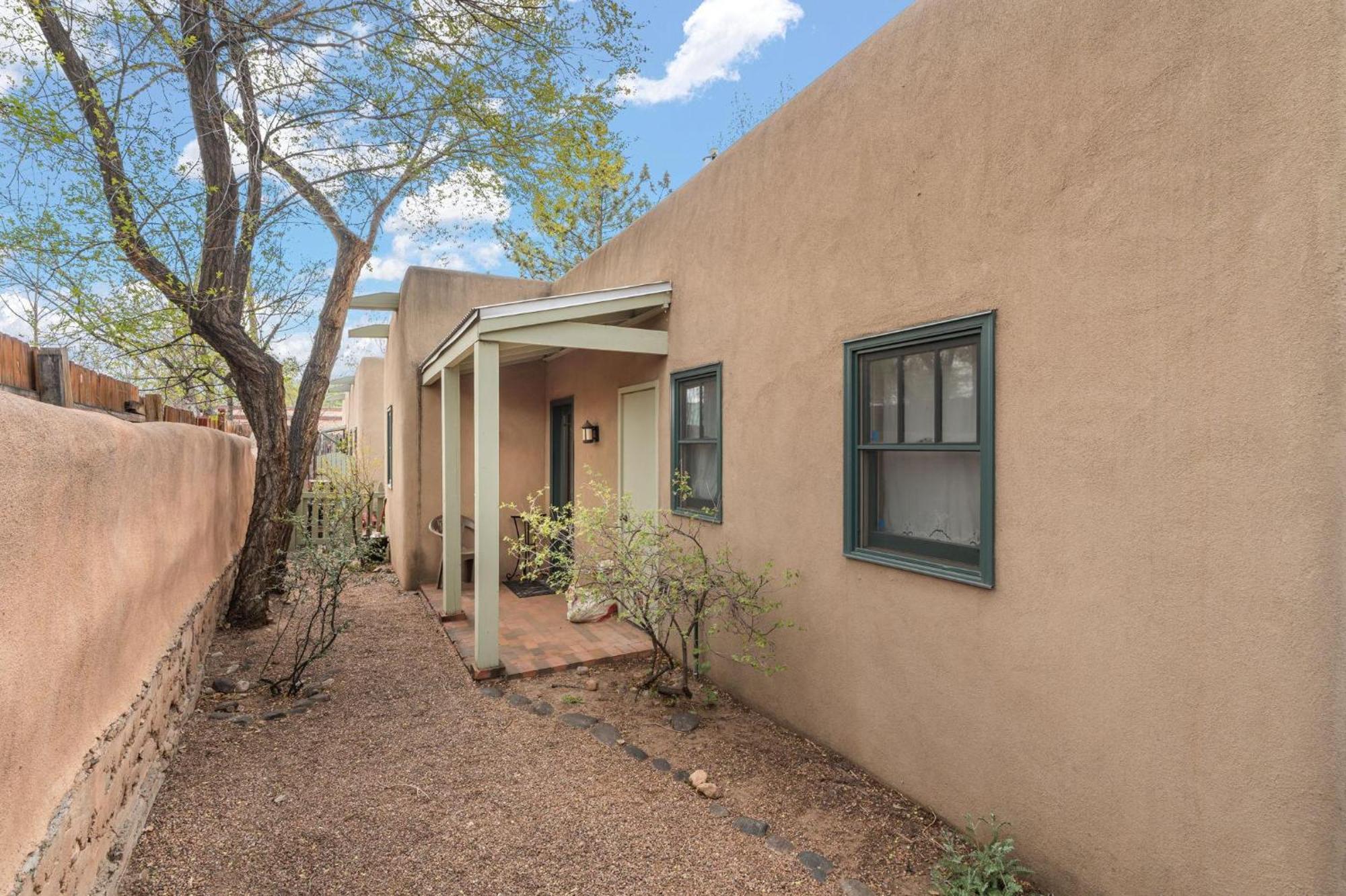 Adobe Sol In Nm Santa Fe